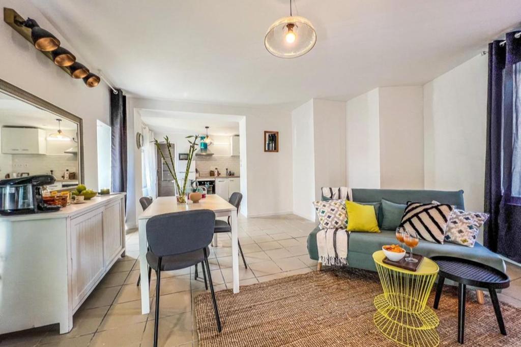 Le Gite 1 - Appartement T2 De 53M2, Ideal Pro Ou Couples, Coeur De Ville Et Proche Golfech Malause Exterior photo